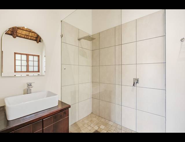 4 BEDROOM HOUSE FOR SALE IN DOUGLASDALE